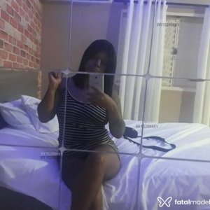 Nanda souza
